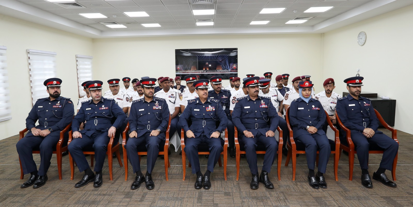 مساعد رئيس الأمن العام لشئون العمليات والتدريب يحضر حفل تخريج المشاركين في 